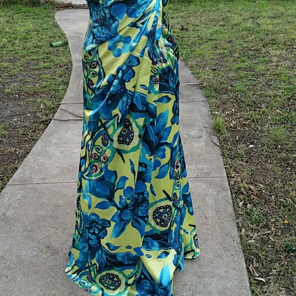 Fiesta Strapless Maxi Empire Waist Dress - Picture 3 of 6